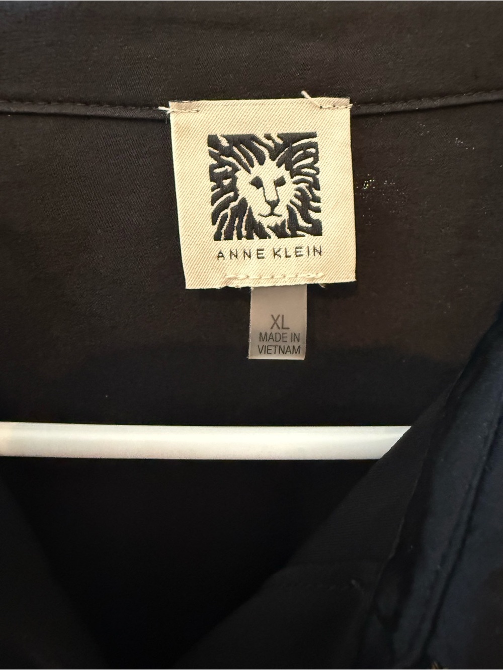 Anne Klein Black Button-Up Blouse with Lion Label - Picture 3 of 4